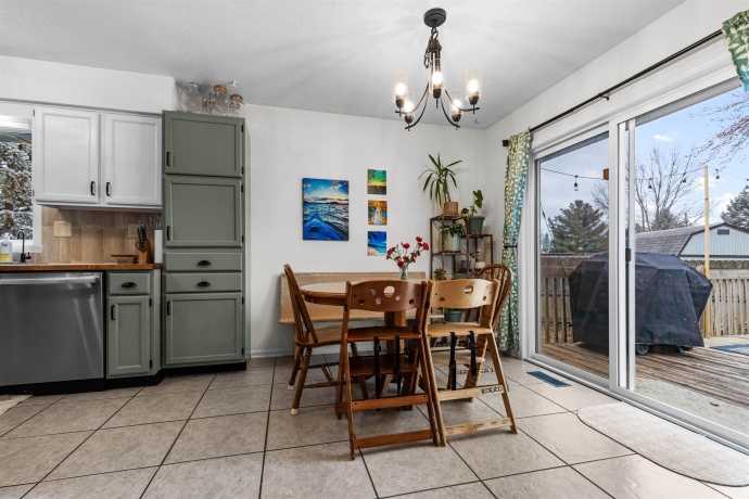 9573 Twin Deer, ROSCOE, Illinois 61073, 3 Bedrooms Bedrooms, ,2 BathroomsBathrooms,House,For Sale,Twin Deer,202601002