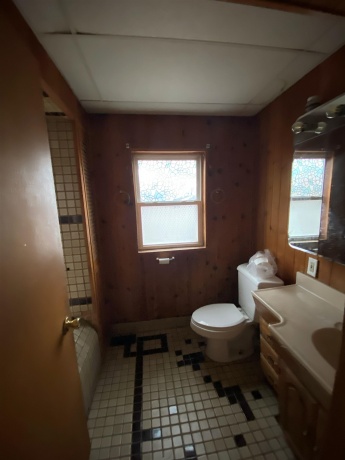 306 River, LOVES PARK, Illinois 61111, 3 Bedrooms Bedrooms, ,1 BathroomBathrooms,House,For Sale,River,202601320