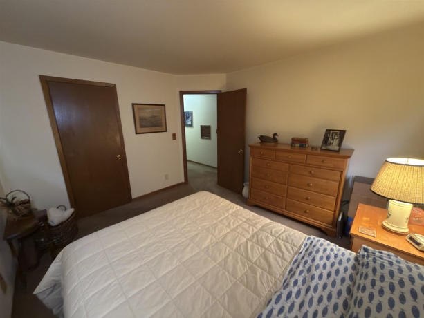 914 Brookfield, ROCKFORD, Illinois 61107, 3 Bedrooms Bedrooms, ,2 BathroomsBathrooms,House,For Sale,Brookfield,202601325