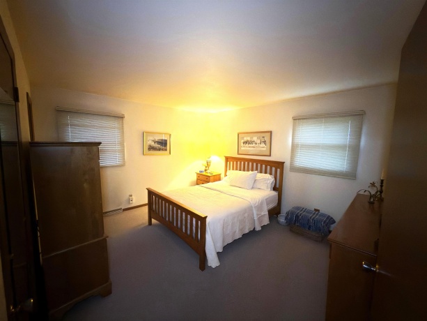 914 Brookfield, ROCKFORD, Illinois 61107, 3 Bedrooms Bedrooms, ,2 BathroomsBathrooms,House,For Sale,Brookfield,202601325