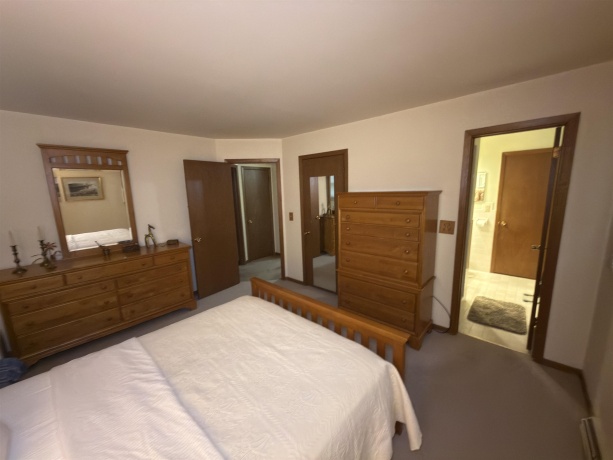 914 Brookfield, ROCKFORD, Illinois 61107, 3 Bedrooms Bedrooms, ,2 BathroomsBathrooms,House,For Sale,Brookfield,202601325