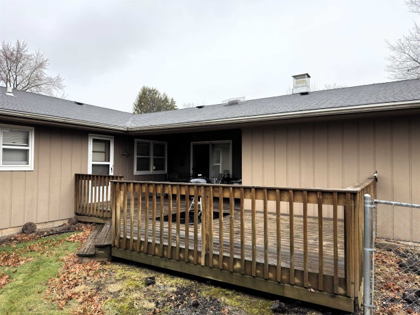 914 Brookfield, ROCKFORD, Illinois 61107, 3 Bedrooms Bedrooms, ,2 BathroomsBathrooms,House,For Sale,Brookfield,202601325