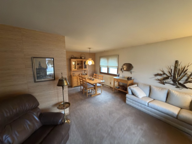 914 Brookfield, ROCKFORD, Illinois 61107, 3 Bedrooms Bedrooms, ,2 BathroomsBathrooms,House,For Sale,Brookfield,202601325