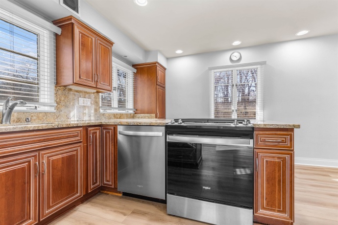 8239 BEACH, ROCKFORD, Illinois 61103, 3 Bedrooms Bedrooms, ,2 BathroomsBathrooms,House,For Sale,BEACH,202601326