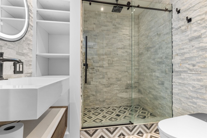 8239 BEACH, ROCKFORD, Illinois 61103, 3 Bedrooms Bedrooms, ,2 BathroomsBathrooms,House,For Sale,BEACH,202601326