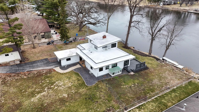 8239 BEACH, ROCKFORD, Illinois 61103, 3 Bedrooms Bedrooms, ,2 BathroomsBathrooms,House,For Sale,BEACH,202601326