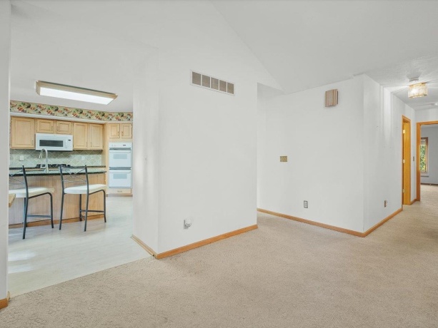 1969 Baintree, LAKE SUMMERSET, Illinois 61019, 3 Bedrooms Bedrooms, ,2 BathroomsBathrooms,House,For Sale,Baintree,202601328