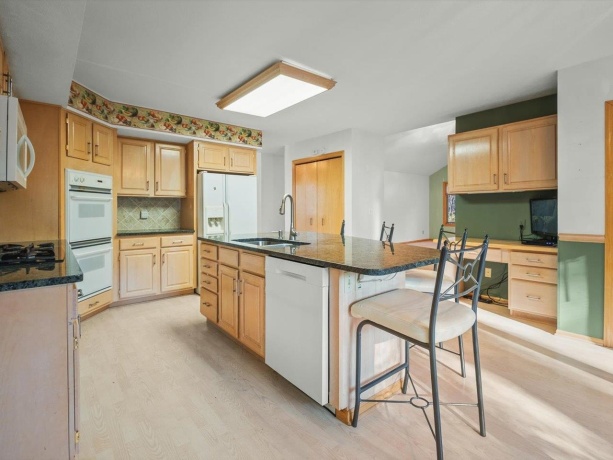 1969 Baintree, LAKE SUMMERSET, Illinois 61019, 3 Bedrooms Bedrooms, ,2 BathroomsBathrooms,House,For Sale,Baintree,202601328