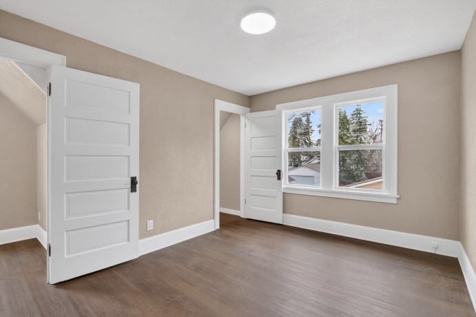 1011 15th, ROCKFORD, Illinois 61104, 3 Bedrooms Bedrooms, ,1 BathroomBathrooms,House,For Sale,15th,202601336