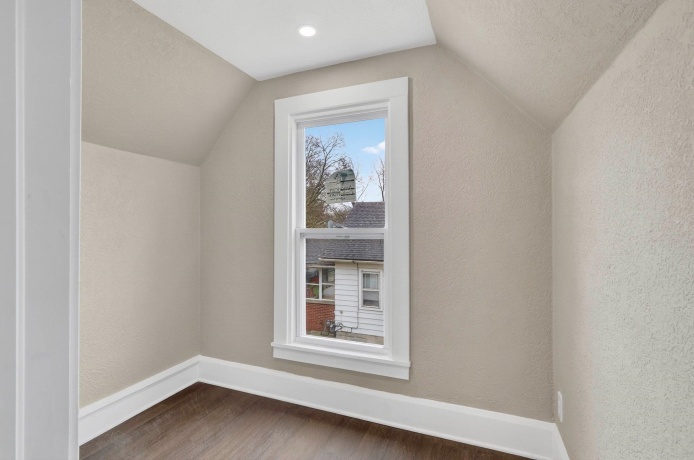 1011 15th, ROCKFORD, Illinois 61104, 3 Bedrooms Bedrooms, ,1 BathroomBathrooms,House,For Sale,15th,202601336