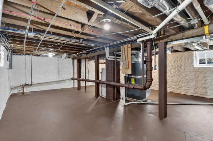 1011 15th, ROCKFORD, Illinois 61104, 3 Bedrooms Bedrooms, ,1 BathroomBathrooms,House,For Sale,15th,202601336