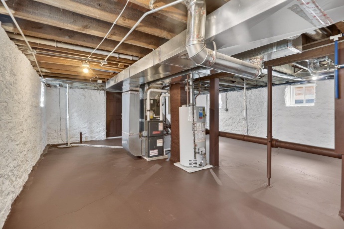 1011 15th, ROCKFORD, Illinois 61104, 3 Bedrooms Bedrooms, ,1 BathroomBathrooms,House,For Sale,15th,202601336