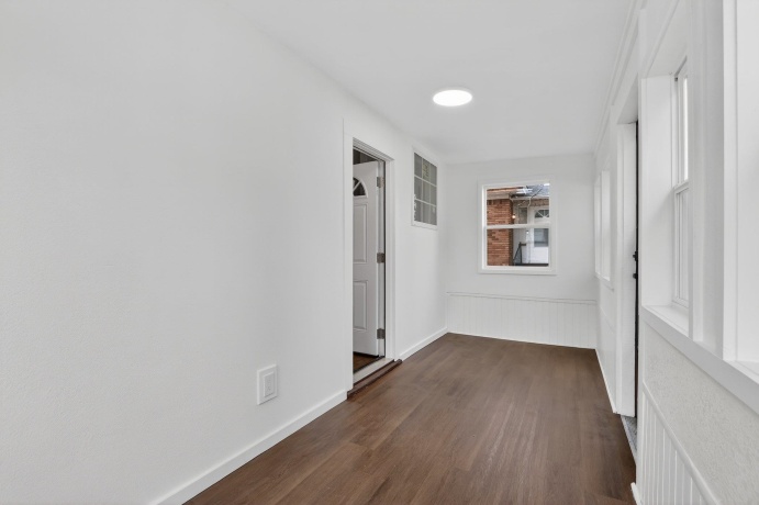 1011 15th, ROCKFORD, Illinois 61104, 3 Bedrooms Bedrooms, ,1 BathroomBathrooms,House,For Sale,15th,202601336