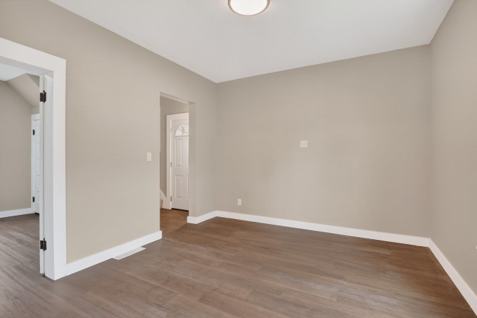 1011 15th, ROCKFORD, Illinois 61104, 3 Bedrooms Bedrooms, ,1 BathroomBathrooms,House,For Sale,15th,202601336