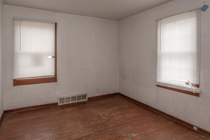 1120 Ogilby, ROCKFORD, Illinois 61102, 4 Bedrooms Bedrooms, ,2 BathroomsBathrooms,House,For Sale,Ogilby,202601337