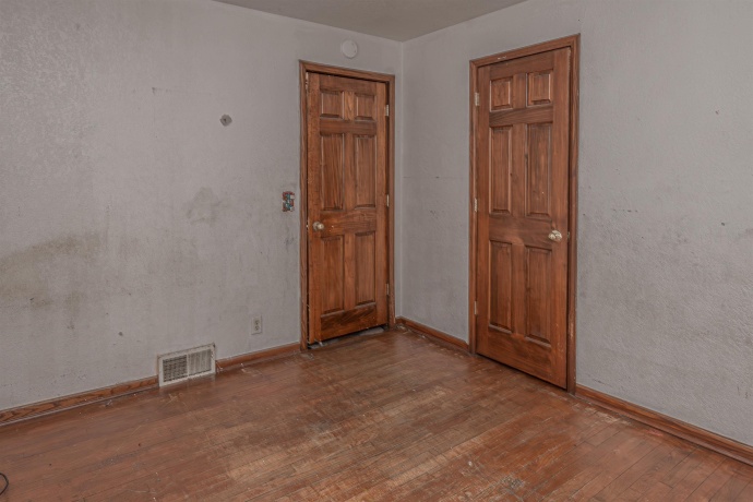 1120 Ogilby, ROCKFORD, Illinois 61102, 4 Bedrooms Bedrooms, ,2 BathroomsBathrooms,House,For Sale,Ogilby,202601337