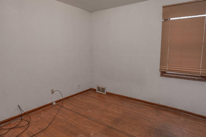 1120 Ogilby, ROCKFORD, Illinois 61102, 4 Bedrooms Bedrooms, ,2 BathroomsBathrooms,House,For Sale,Ogilby,202601337