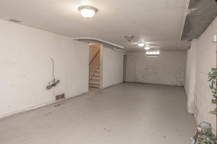 1120 Ogilby, ROCKFORD, Illinois 61102, 4 Bedrooms Bedrooms, ,2 BathroomsBathrooms,House,For Sale,Ogilby,202601337