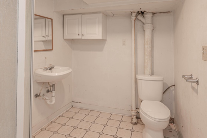 1120 Ogilby, ROCKFORD, Illinois 61102, 4 Bedrooms Bedrooms, ,2 BathroomsBathrooms,House,For Sale,Ogilby,202601337