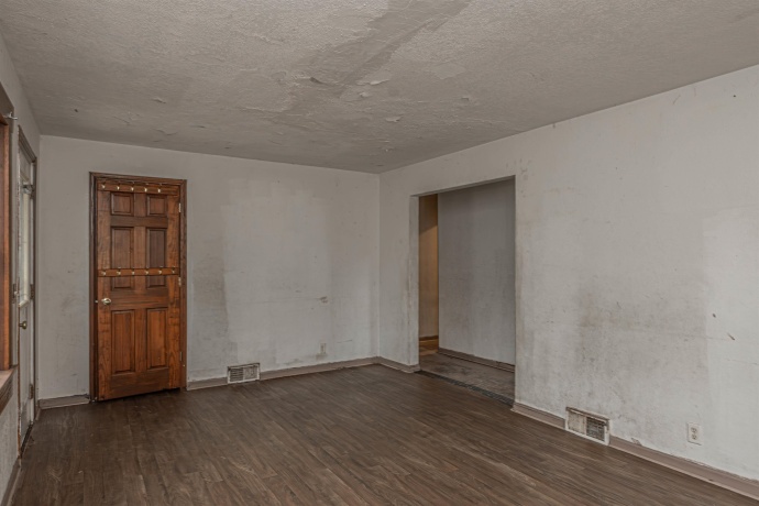 1120 Ogilby, ROCKFORD, Illinois 61102, 4 Bedrooms Bedrooms, ,2 BathroomsBathrooms,House,For Sale,Ogilby,202601337