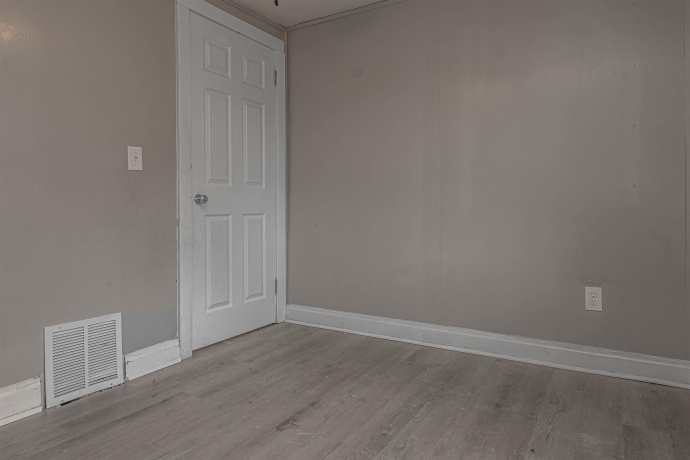 3911 Delaware, ROCKFORD, Illinois 61102, 3 Bedrooms Bedrooms, ,1 BathroomBathrooms,House,For Sale,Delaware,202601340