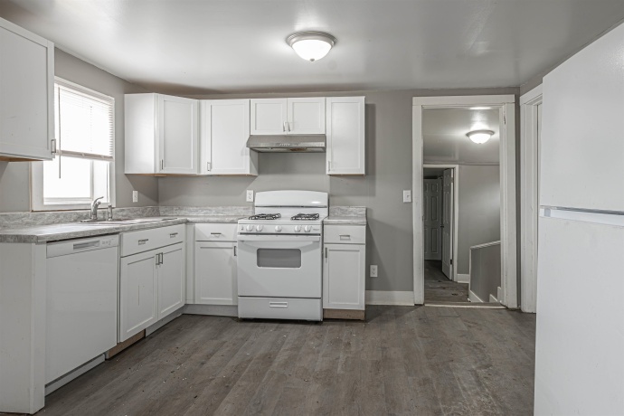 3911 Delaware, ROCKFORD, Illinois 61102, 3 Bedrooms Bedrooms, ,1 BathroomBathrooms,House,For Sale,Delaware,202601340