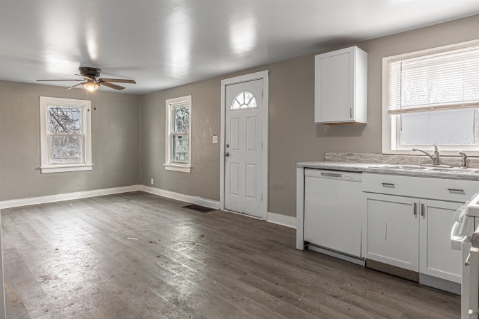 3911 Delaware, ROCKFORD, Illinois 61102, 3 Bedrooms Bedrooms, ,1 BathroomBathrooms,House,For Sale,Delaware,202601340