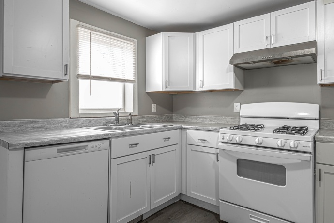 3911 Delaware, ROCKFORD, Illinois 61102, 3 Bedrooms Bedrooms, ,1 BathroomBathrooms,House,For Sale,Delaware,202601340