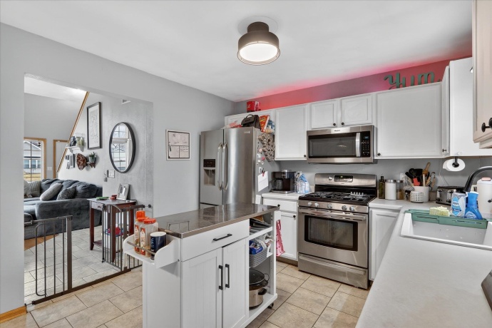 591 Rivercove Ct, MACHESNEY PARK, Illinois 61115, 3 Bedrooms Bedrooms, ,2 BathroomsBathrooms,House,For Sale,Rivercove Ct,202601343