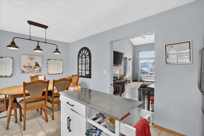 591 Rivercove Ct, MACHESNEY PARK, Illinois 61115, 3 Bedrooms Bedrooms, ,2 BathroomsBathrooms,House,For Sale,Rivercove Ct,202601343