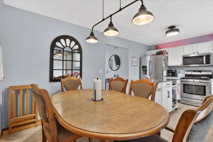 591 Rivercove Ct, MACHESNEY PARK, Illinois 61115, 3 Bedrooms Bedrooms, ,2 BathroomsBathrooms,House,For Sale,Rivercove Ct,202601343