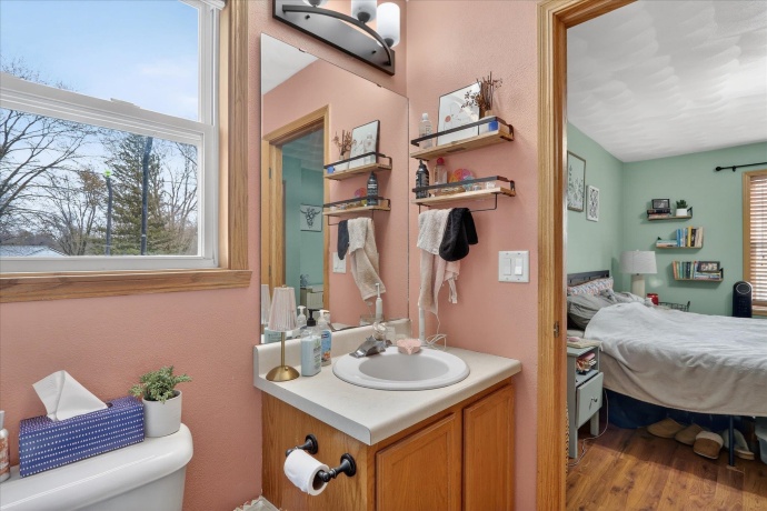 591 Rivercove Ct, MACHESNEY PARK, Illinois 61115, 3 Bedrooms Bedrooms, ,2 BathroomsBathrooms,House,For Sale,Rivercove Ct,202601343