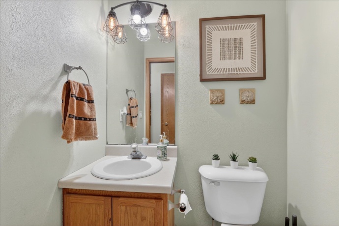 591 Rivercove Ct, MACHESNEY PARK, Illinois 61115, 3 Bedrooms Bedrooms, ,2 BathroomsBathrooms,House,For Sale,Rivercove Ct,202601343