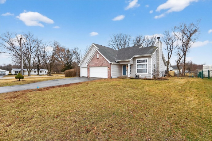 591 Rivercove Ct, MACHESNEY PARK, Illinois 61115, 3 Bedrooms Bedrooms, ,2 BathroomsBathrooms,House,For Sale,Rivercove Ct,202601343