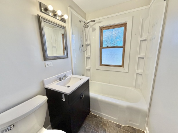 314 London, ROCKFORD, Illinois 61107, 3 Bedrooms Bedrooms, ,1 BathroomBathrooms,House,For Sale,London,202601346