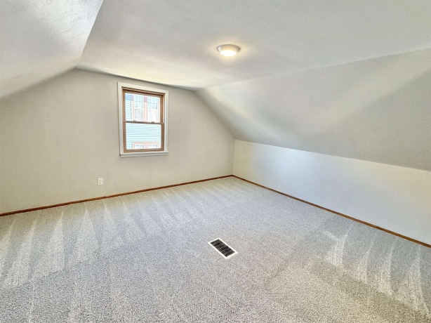 314 London, ROCKFORD, Illinois 61107, 3 Bedrooms Bedrooms, ,1 BathroomBathrooms,House,For Sale,London,202601346