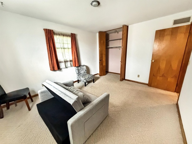 18025 Elizabeth, MOUNT CARROLL, Illinois 61053, 2 Bedrooms Bedrooms, ,1 BathroomBathrooms,House,For Sale,Elizabeth,202601353