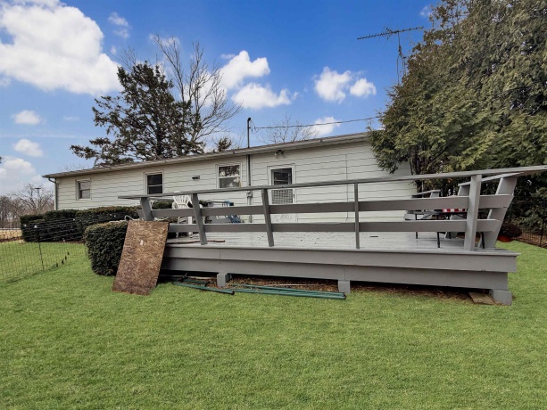 18025 Elizabeth, MOUNT CARROLL, Illinois 61053, 2 Bedrooms Bedrooms, ,1 BathroomBathrooms,House,For Sale,Elizabeth,202601353