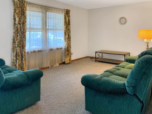 18025 Elizabeth, MOUNT CARROLL, Illinois 61053, 2 Bedrooms Bedrooms, ,1 BathroomBathrooms,House,For Sale,Elizabeth,202601353