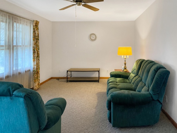 18025 Elizabeth, MOUNT CARROLL, Illinois 61053, 2 Bedrooms Bedrooms, ,1 BathroomBathrooms,House,For Sale,Elizabeth,202601353