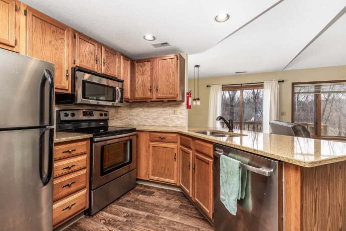 123 Walnut Hill, GALENA, Illinois 61036, 1 Bedroom Bedrooms, ,2 BathroomsBathrooms,Condominium,For Sale,Walnut Hill,202601352