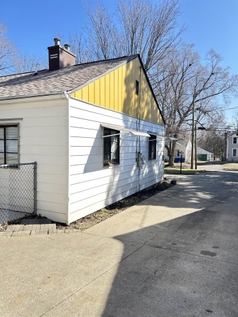 1510 Guiles, MENDOTA, Illinois 61342, 3 Bedrooms Bedrooms, ,1 BathroomBathrooms,House,For Sale,Guiles,202601355