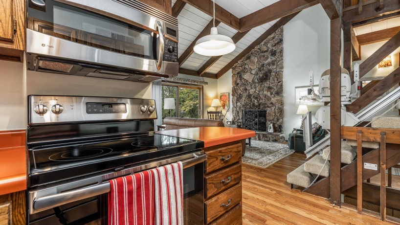 48 Timberon, GALENA, Illinois 61036, 3 Bedrooms Bedrooms, ,2 BathroomsBathrooms,House,For Sale,Timberon,202601358