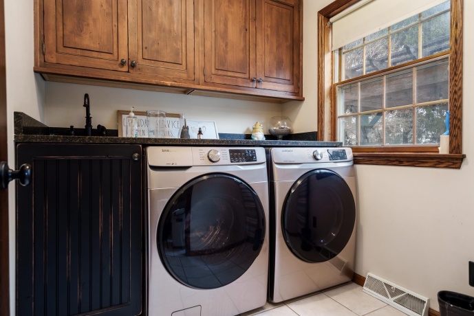 9695 Ridgeview Road, BELVIDERE, Illinois 61008, 4 Bedrooms Bedrooms, ,2 BathroomsBathrooms,House,For Sale,Ridgeview Road,202601359