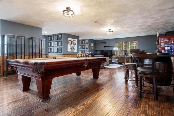 9695 Ridgeview Road, BELVIDERE, Illinois 61008, 4 Bedrooms Bedrooms, ,2 BathroomsBathrooms,House,For Sale,Ridgeview Road,202601359