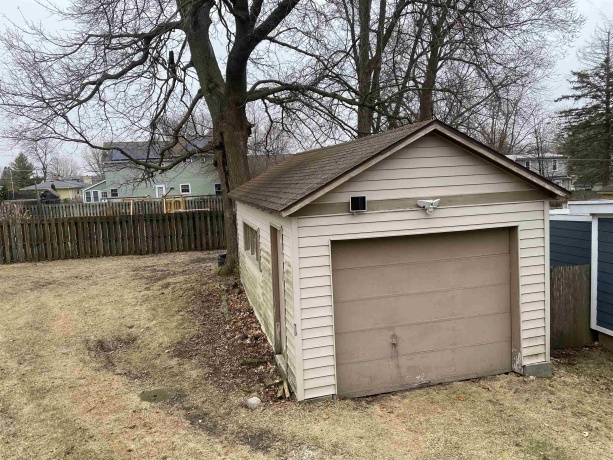 906 Somonauk, SYCAMORE, Illinois 60178, 3 Bedrooms Bedrooms, ,1 BathroomBathrooms,House,For Sale,Somonauk,202601361