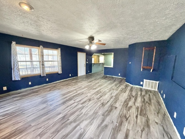 329 Obispo, MACHESNEY PARK, Illinois 61115, 3 Bedrooms Bedrooms, ,1 BathroomBathrooms,House,For Sale,Obispo,202601362