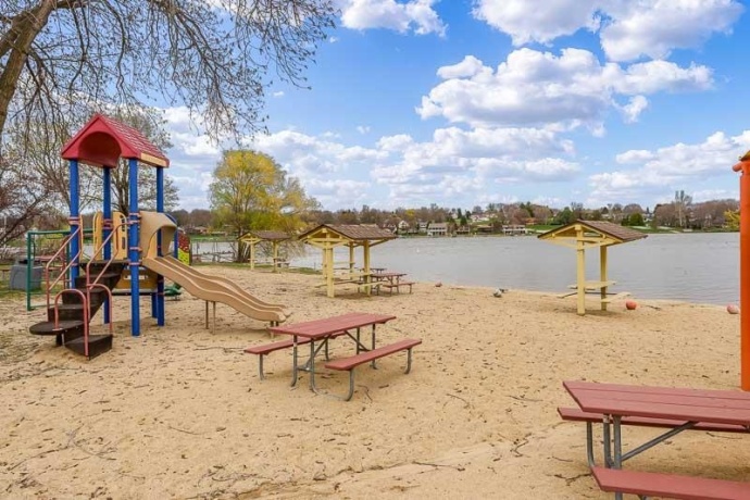 186 LAKE SUMMERSET, DAVIS, Illinois 61019, 4 Bedrooms Bedrooms, ,2 BathroomsBathrooms,House,For Sale,LAKE SUMMERSET,202601367