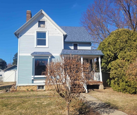 406 Garfield, LEAF RIVER, Illinois 61047, 3 Bedrooms Bedrooms, ,1 BathroomBathrooms,House,For Sale,Garfield,202601373