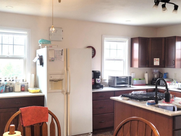 406 Garfield, LEAF RIVER, Illinois 61047, 3 Bedrooms Bedrooms, ,1 BathroomBathrooms,House,For Sale,Garfield,202601373